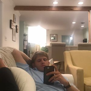 Meet your Posher, Caroline